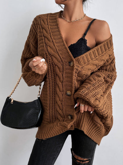 V-Ausschnitt  Twist Strickmantel