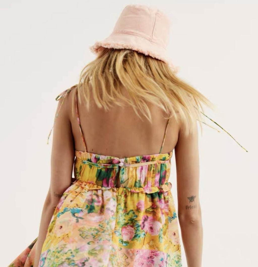 Hosenträgerkleid Sommer – Stilvolle Sommermode für jeden Anlass - FreeWave Fashion