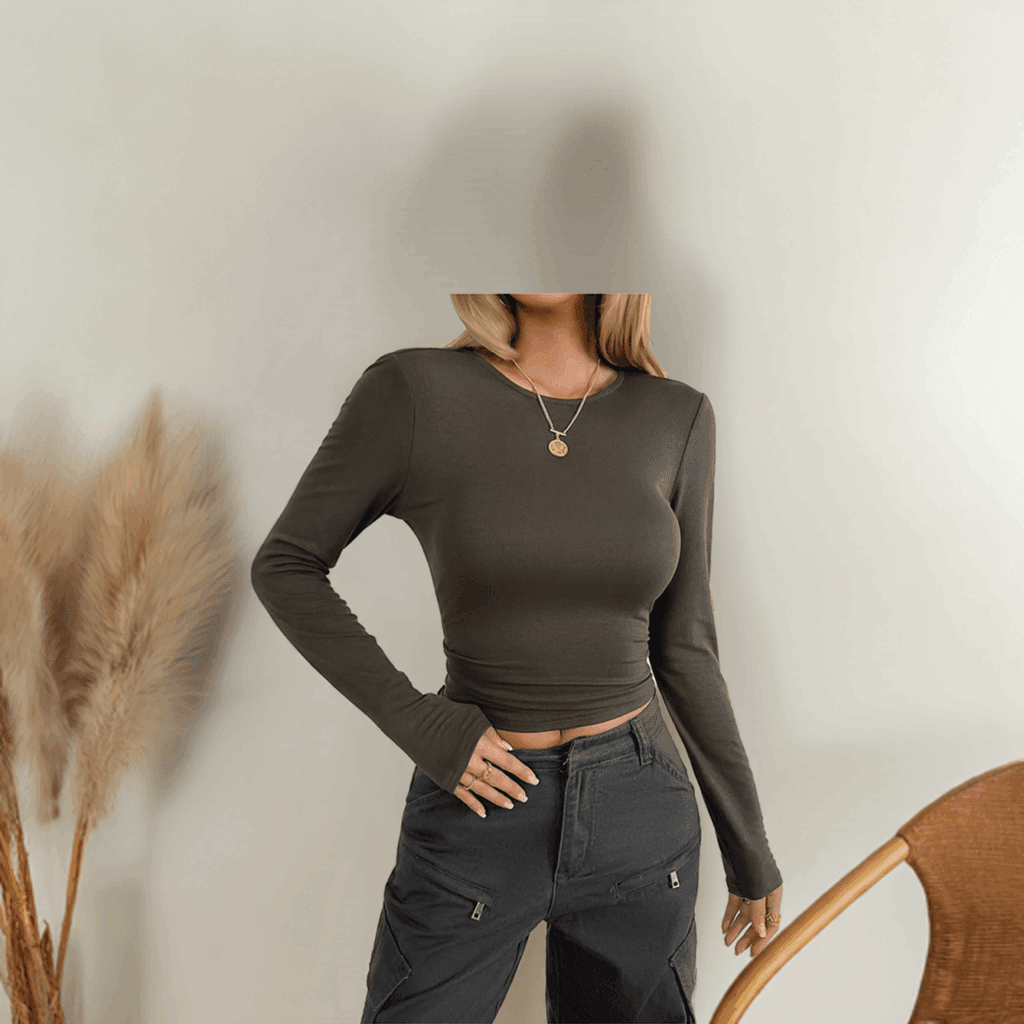 Einfarbiges, schmales Langarmoberteil mit Rundhalsausschnitt - FreeWave Fashion 