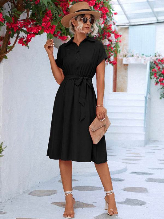 Elegantes, lässiges Hemdkleid mit Knopfleiste und Taillenschnürung - FreeWave Fashion 