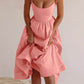 Sexy Damenkleid mit U-Ausschnitt und plissierten Hosenträgern - FreeWave Fashion 