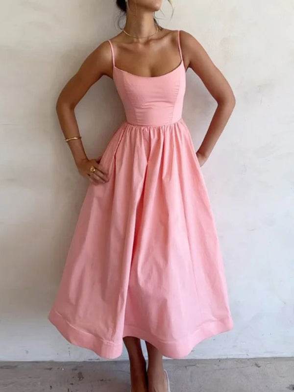 Sexy Damenkleid mit U-Ausschnitt und plissierten Hosenträgern - FreeWave Fashion 