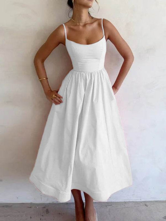 Sexy Damenkleid mit U-Ausschnitt und plissierten Hosenträgern - FreeWave Fashion 