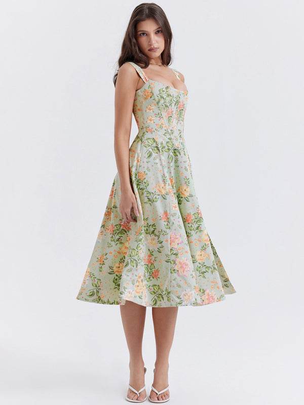 Kleid und schmalen Hosenträgern - FreeWave Fashion 