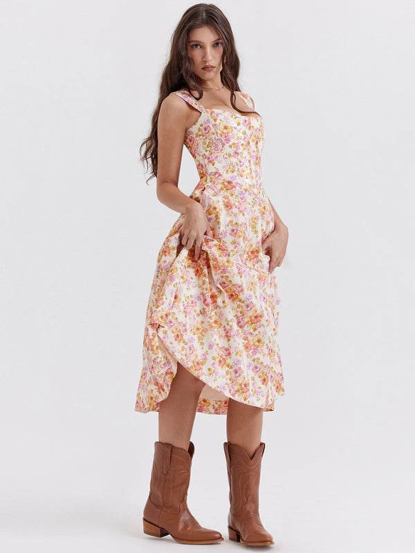 Kleid und schmalen Hosenträgern - FreeWave Fashion 